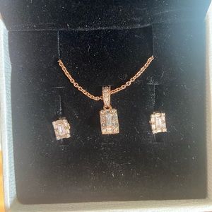 Brand New Pandora Necklace and Earrings